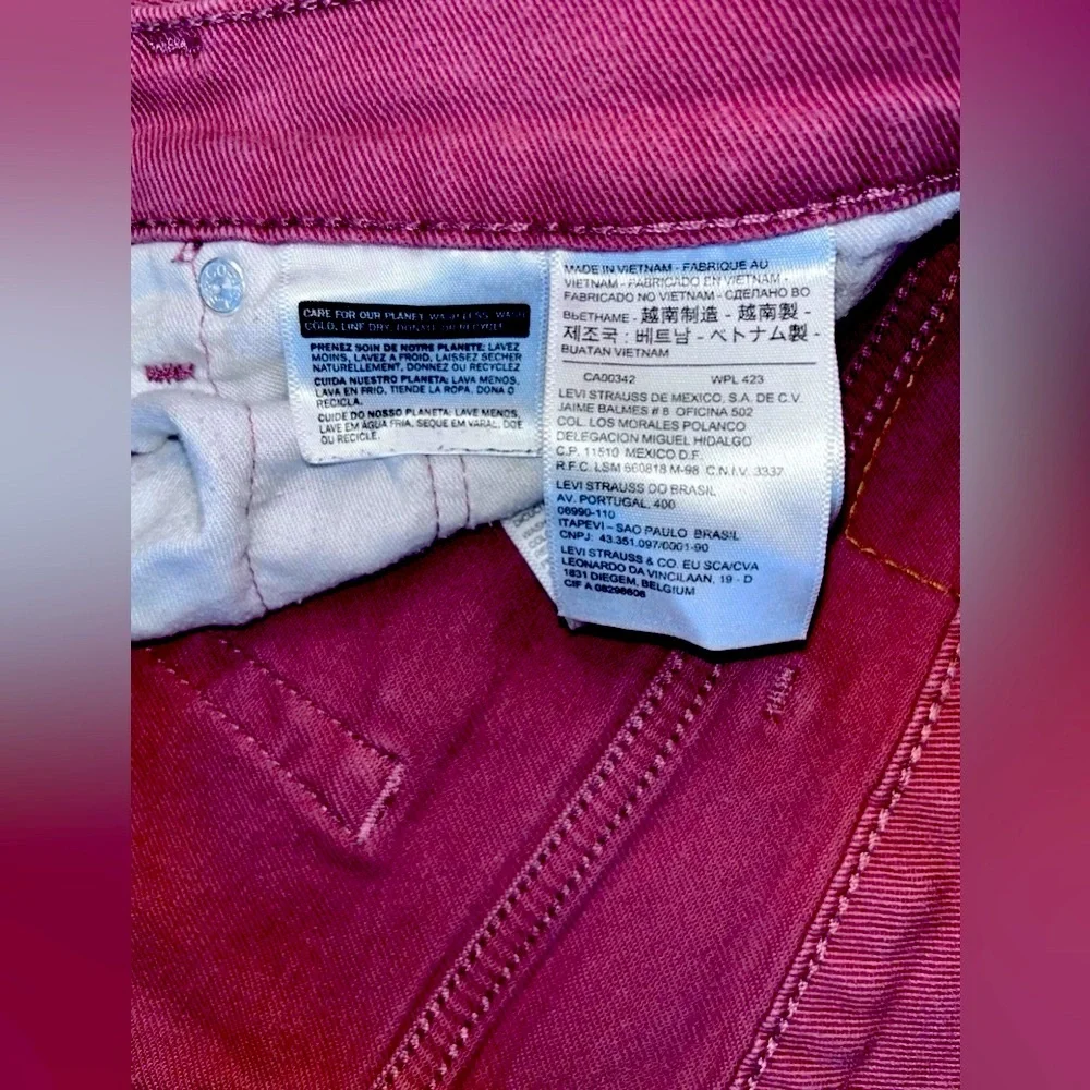 NWOT Levi's Pink/Red Jeans White Tab 511‎ Size 42/30 Men's